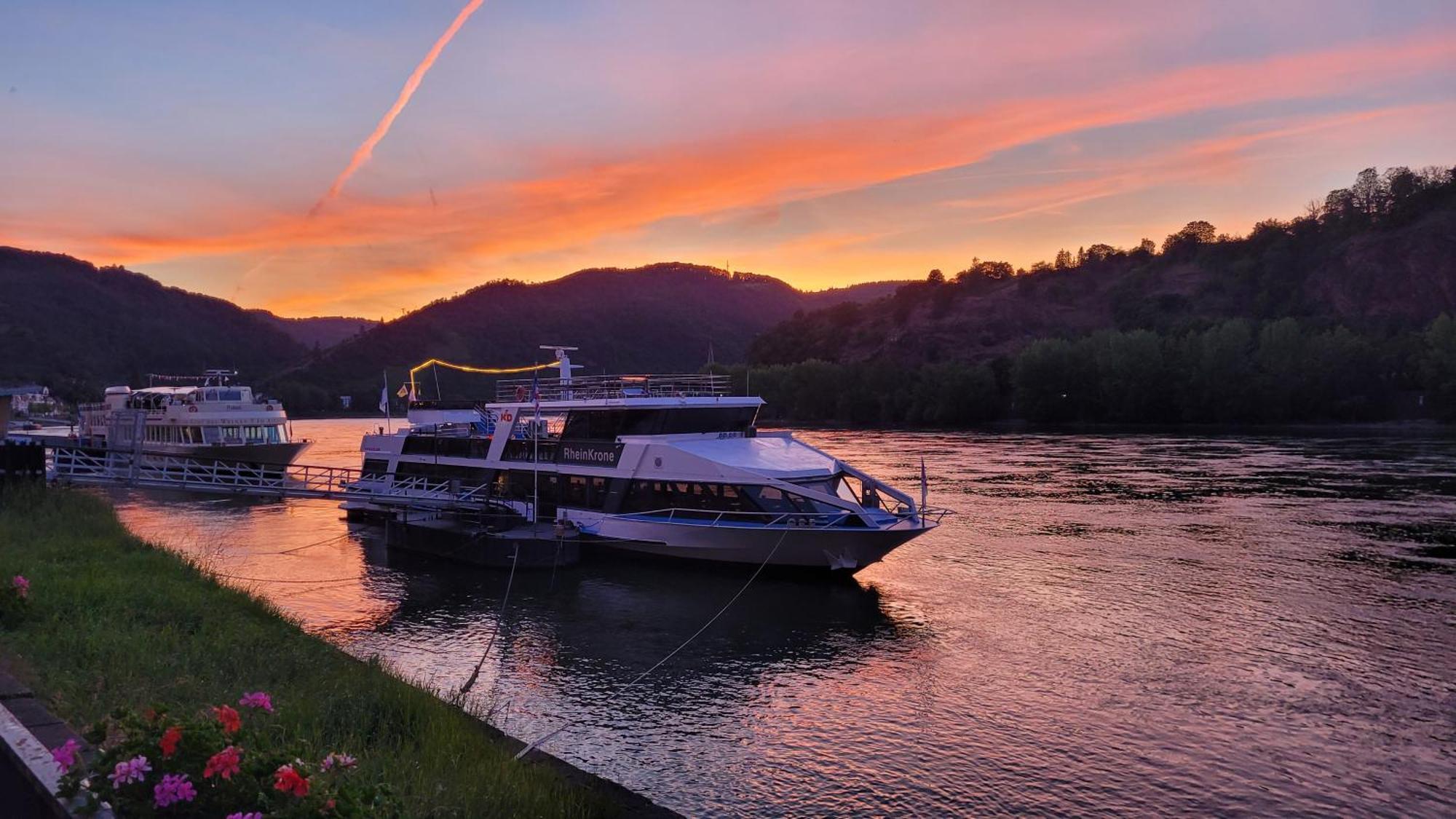 Urlaub Am Rhein, Ferienwohnung Mit Garten 博帕德 外观 照片